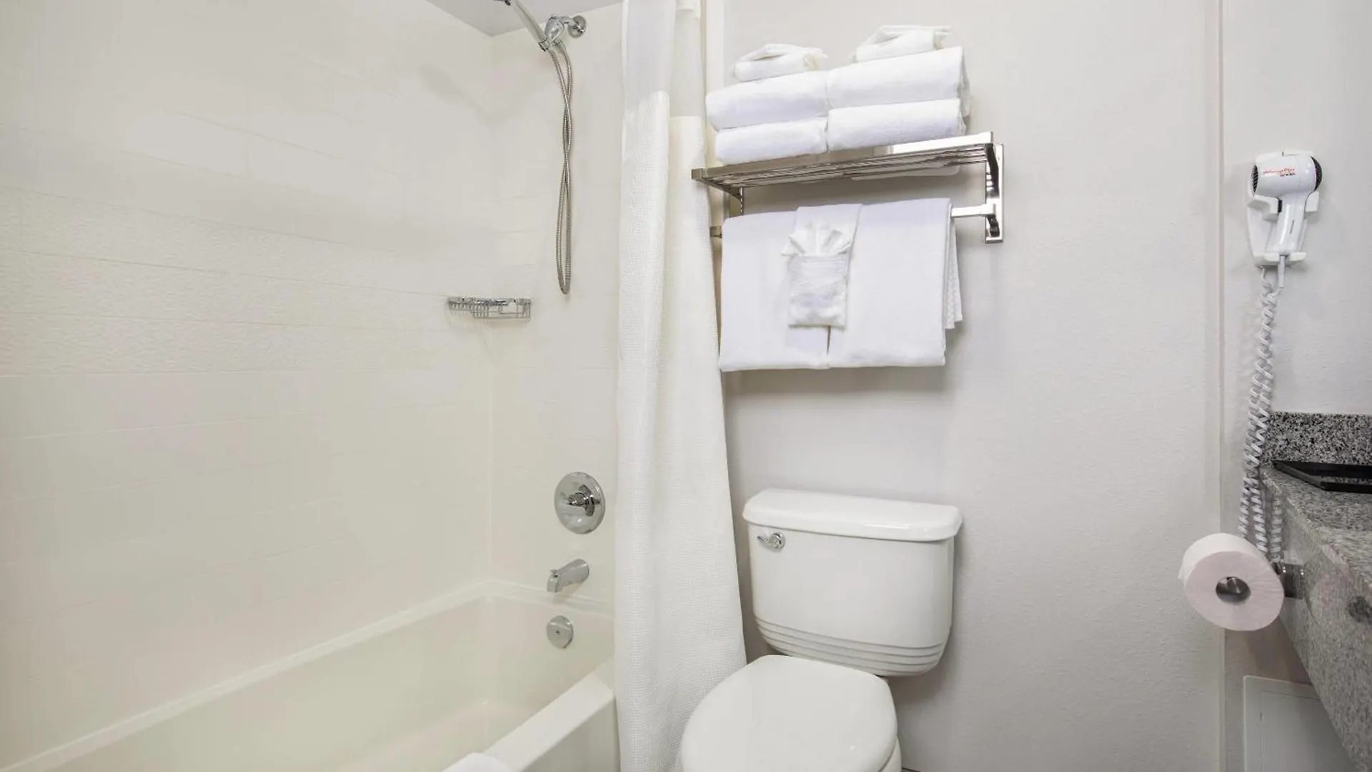 ***  Quality Inn & Suites Winnipeg Canada